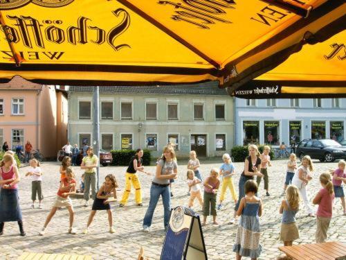 Hotel Am Markt Altentreptow Ngoại thất bức ảnh