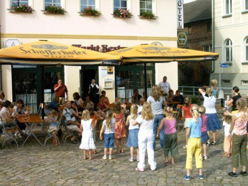 Hotel Am Markt Altentreptow Ngoại thất bức ảnh