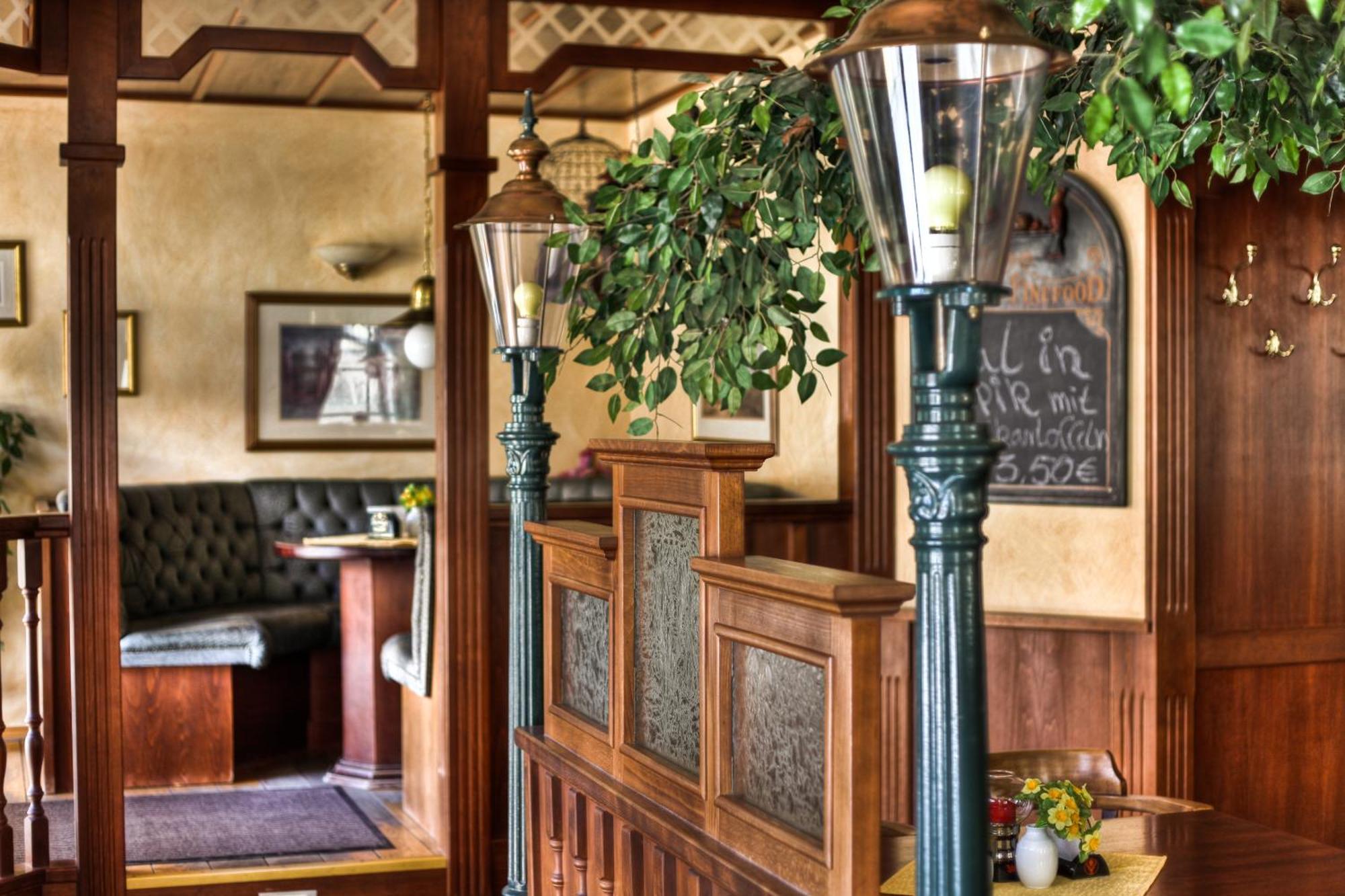 Hotel Am Markt Altentreptow Ngoại thất bức ảnh